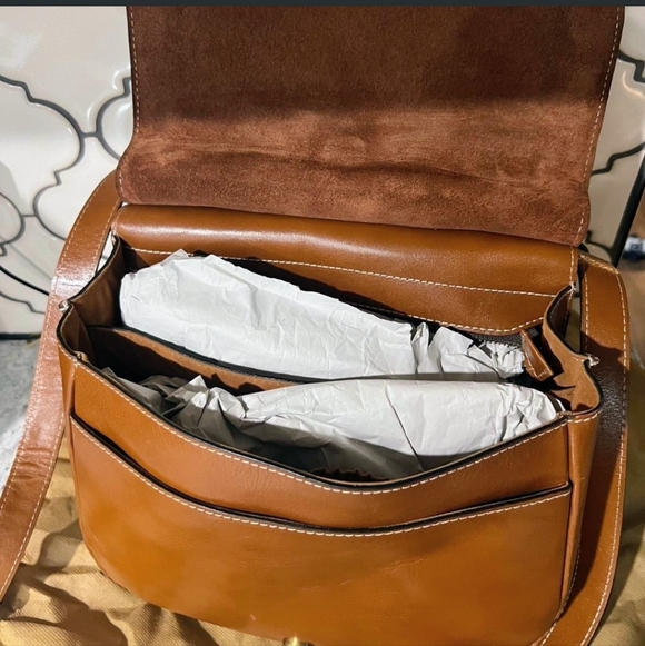 Patricia Nash London Heritage Saddle Bag, Card and Dust Bag  $249 Retail EUC - Picture 4 of 6